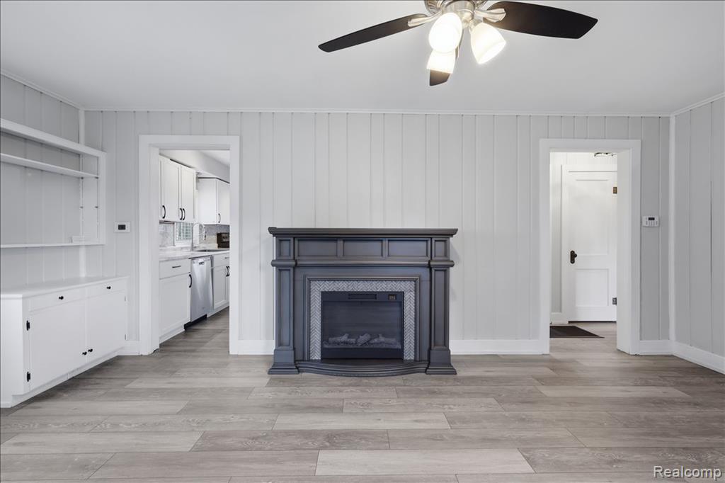 4035 Island Park Drive, Waterford, MI 48329 — Photo 11