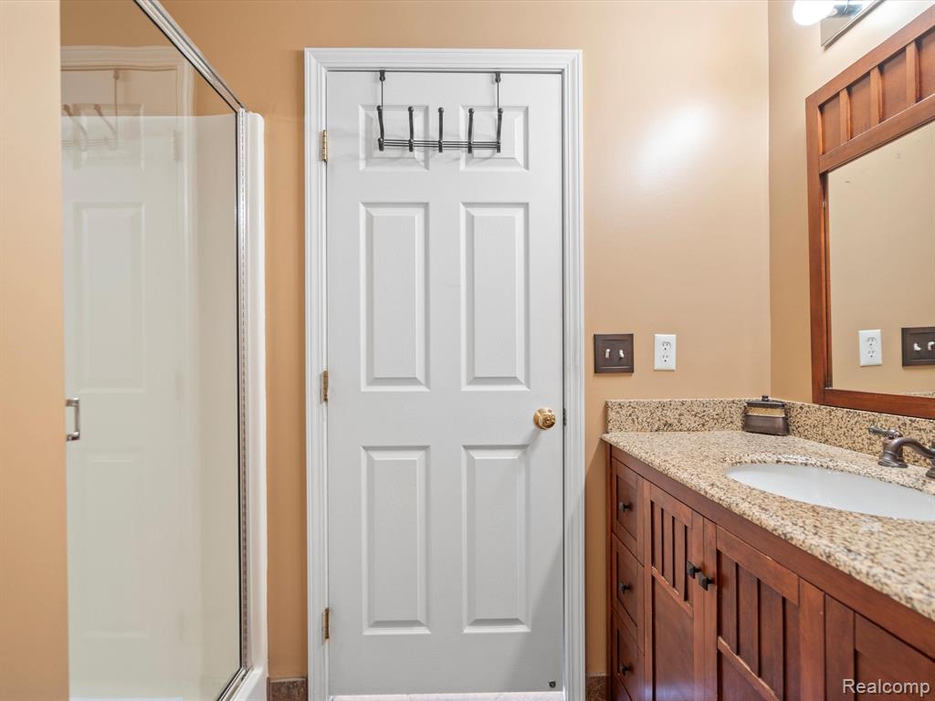 23050 FAIRLANE Boulevard, B 16, Woodhaven, MI 48183 — Photo 17