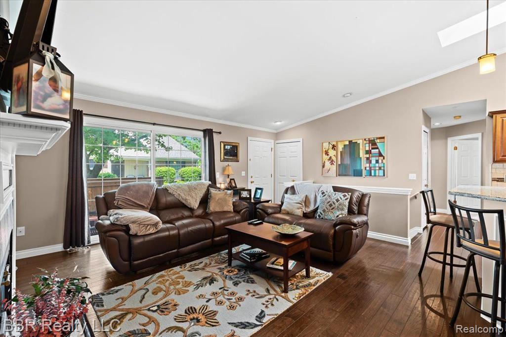 22118 EDGEWATER, Novi, MI — Photo 6