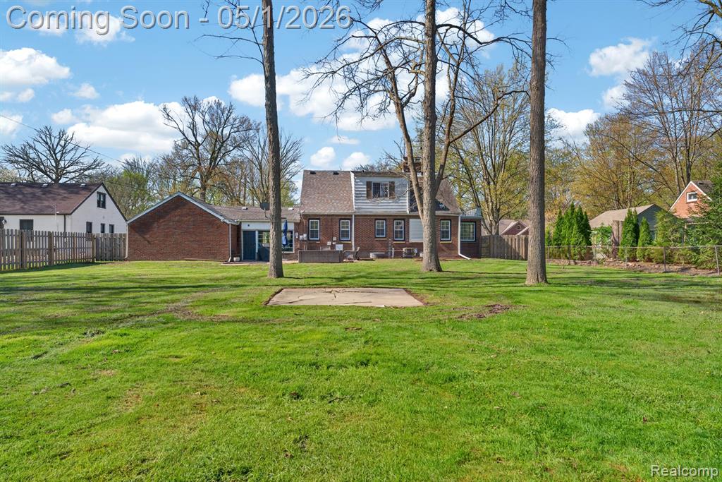 20479 Old Homestead Drive, Harper Woods, MI 48225 — Photo 33