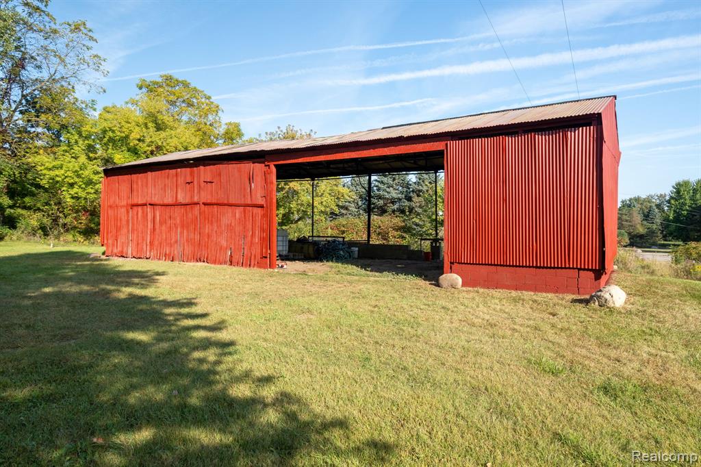 571 N Baldwin Road, Brandon, MI 48371 — Photo 21