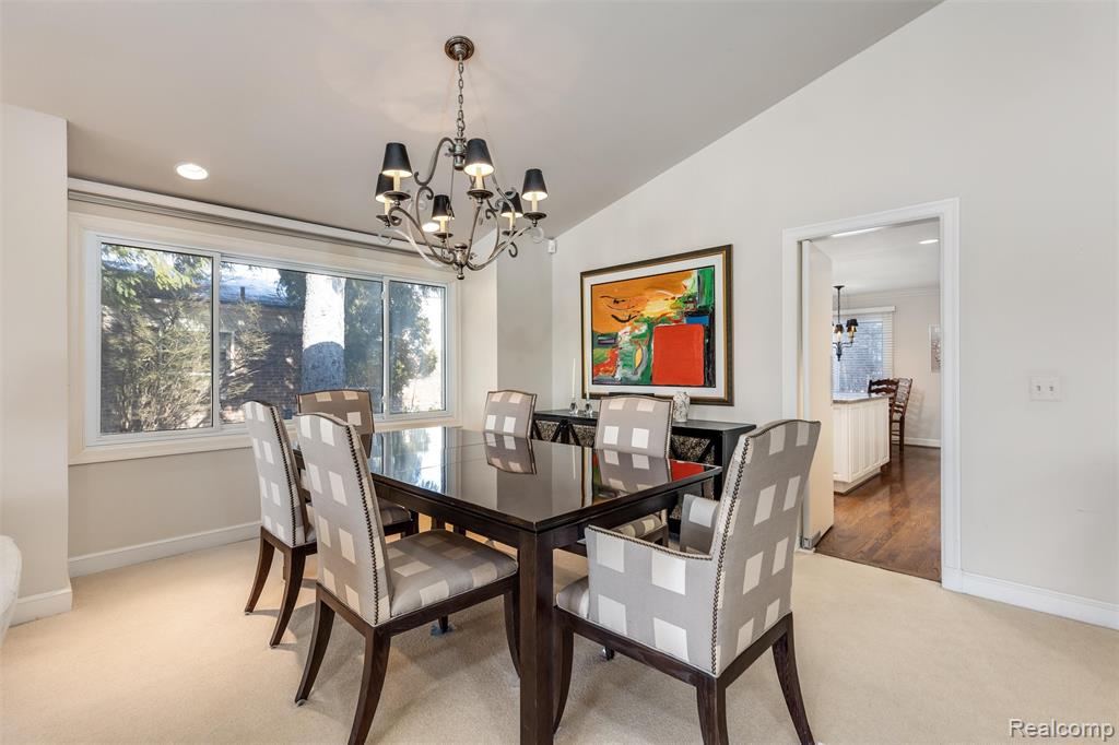 4260 Wabeek Lake Drive S, Bloomfield Hills, MI 48302 — Photo 11