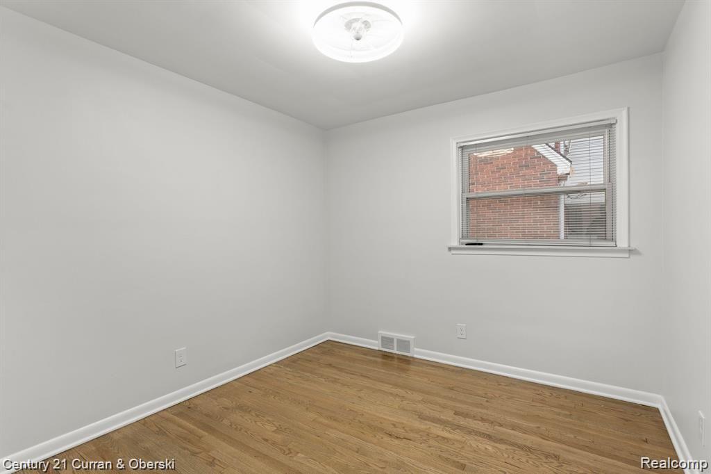 7296 KINGSBURY STREET, Dearborn Heights, MI 48127 — Photo 19