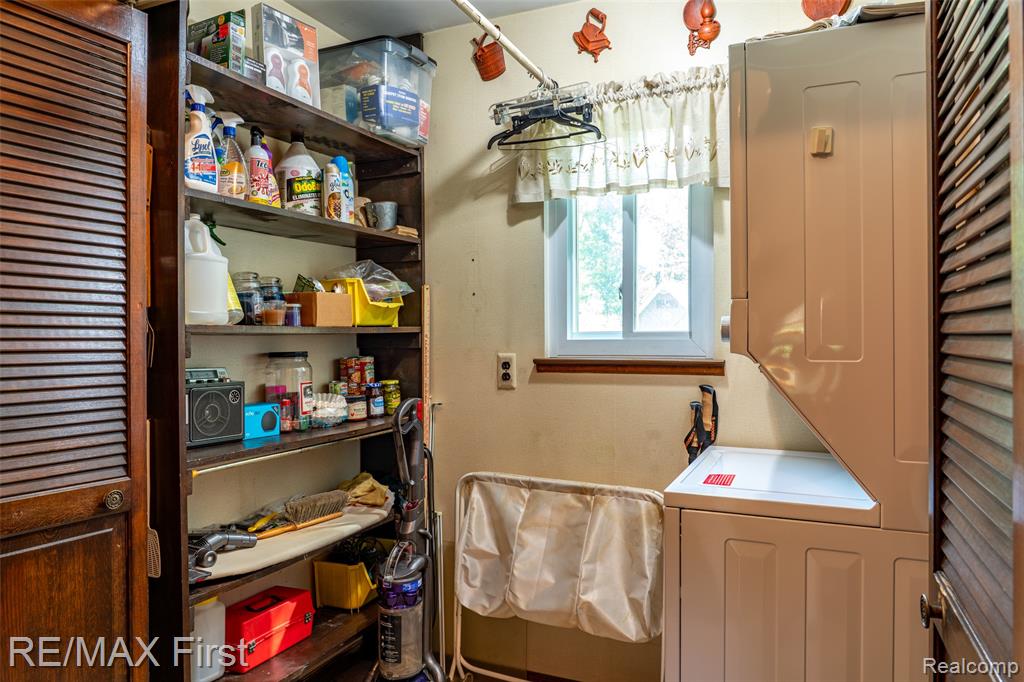 7470 Thornwood Street, Canton, MI 48187 — Photo 40