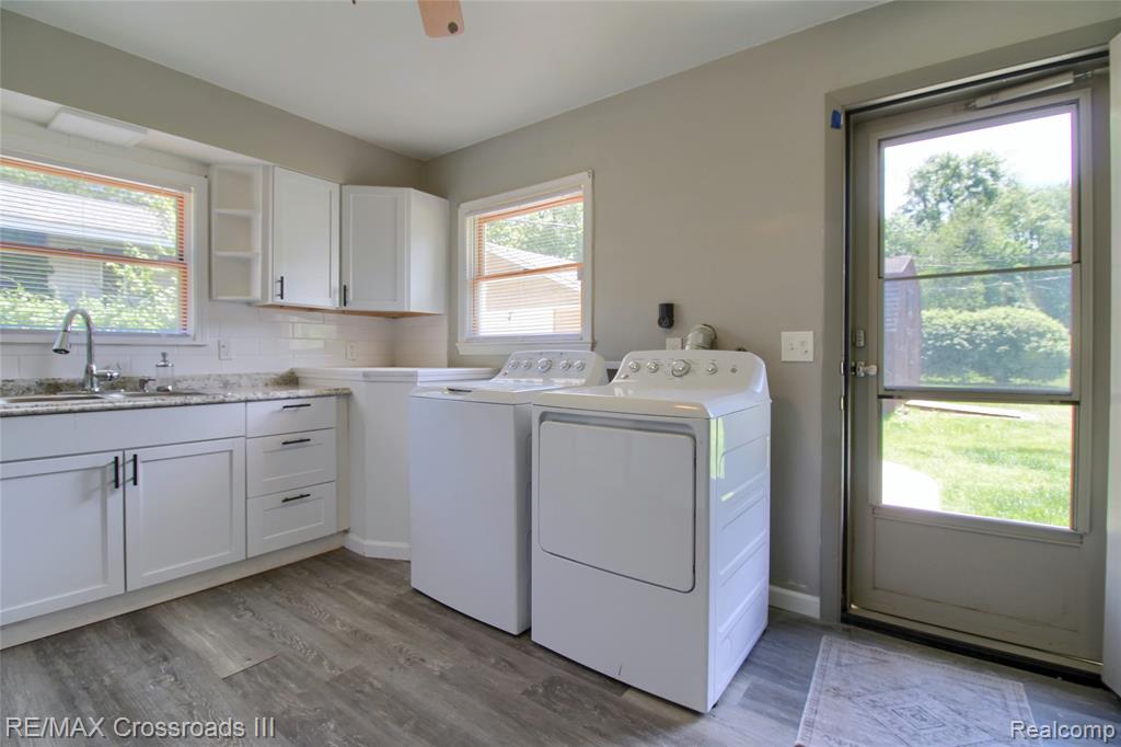 41509 RIGGS Road, Van Buren, MI 48111 — Photo 12