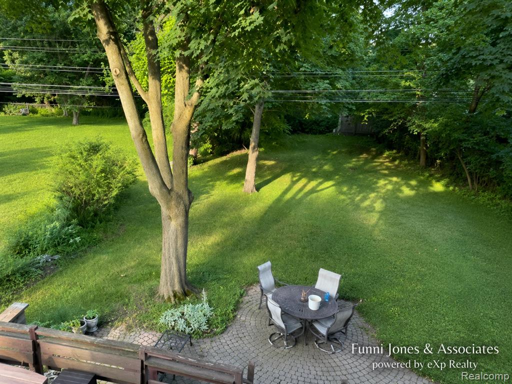 9552 Wayne Road, Livonia, MI 48150 — Photo 21