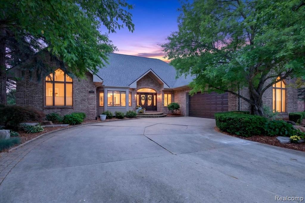 18974 Riverway Court, Clinton Twp, MI 48038