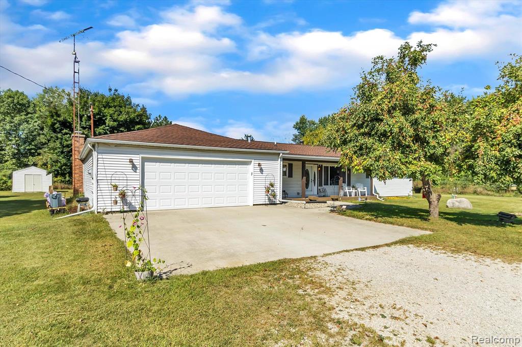 5236 W WILSON Road, Clio, MI 48420 — Photo 3