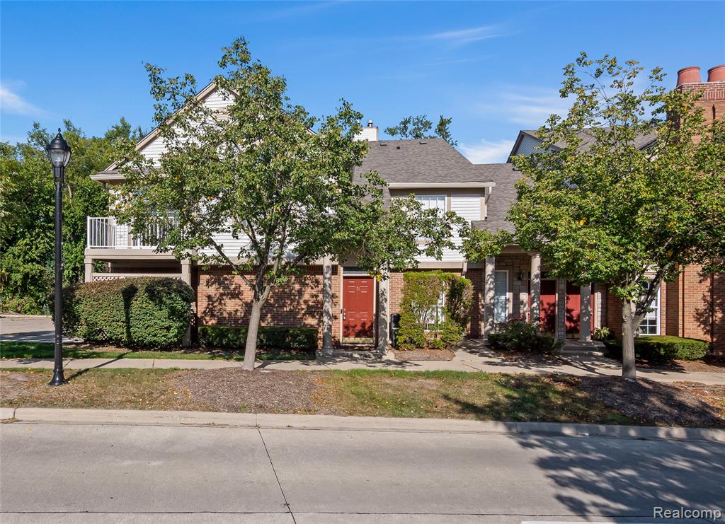 51 N Squirrel Road, Auburn Hills, MI 48326 — Photo 24