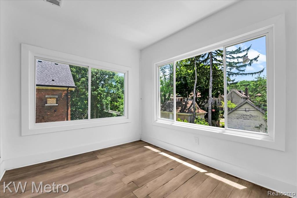 1685 Glynn Court, Detroit, MI 48206 — Photo 19