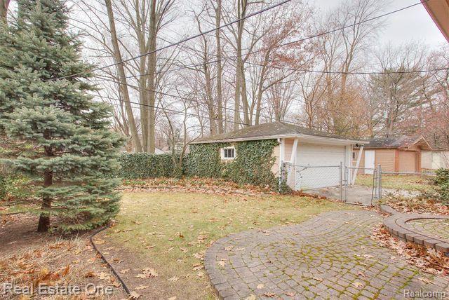 627 BUTTERNUT Avenue, Royal Oak, MI 48073 — Photo 26