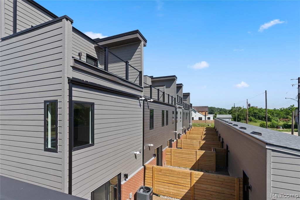 5226 AVERY Street, 5, Detroit, MI 48208 — Photo 17