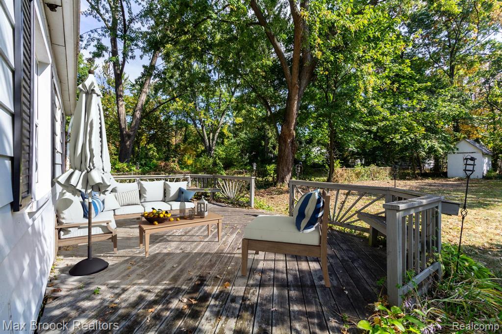 4120 Lotus Drive, Waterford, MI 48329 — Photo 22