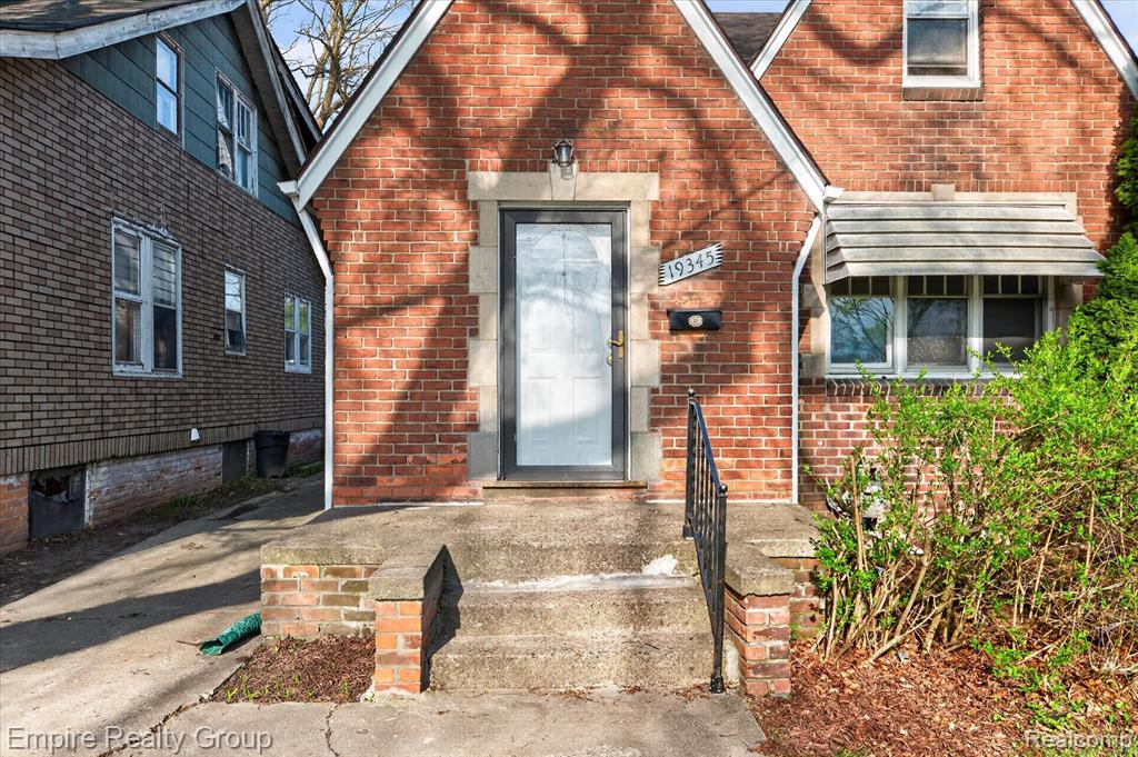 19345 Omira Street, Highland Park, MI 48203 — Photo 5