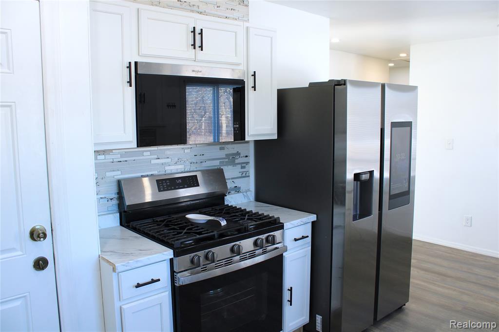 4539 TRUMBULL Drive, Flint, MI 48504 — Photo 9