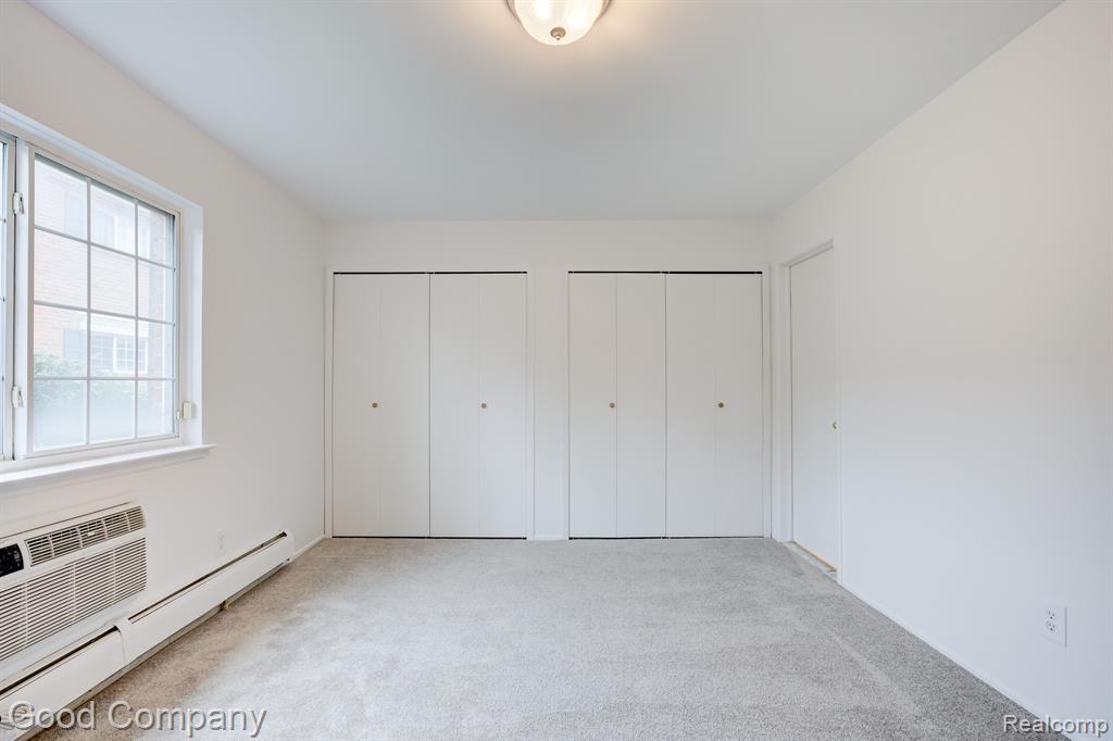 2425 TORQUAY Avenue, 102A, Royal Oak, MI 48073 — Photo 13