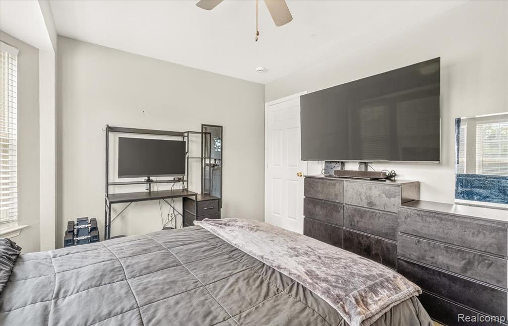 14642 Wildbrook Drive, Belleville, MI 48111 — Photo 58