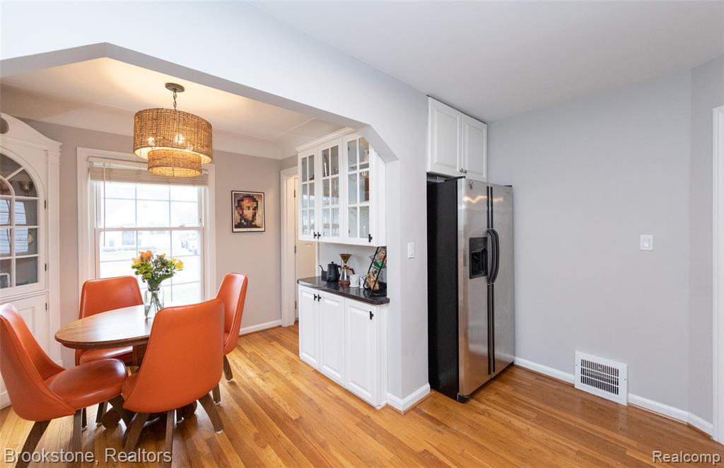 2156 Cambridge, Berkley, MI 48072 — Photo 19