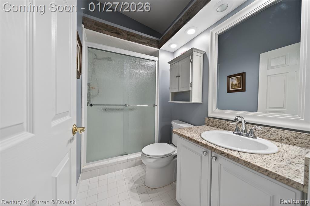 48645 Sutton Bay Court, Utica, MI 48315 — Photo 9