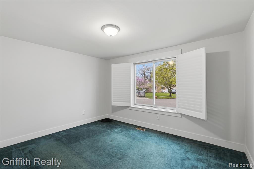 865 Alpine Drive, Brighton, MI 48116 — Photo 16