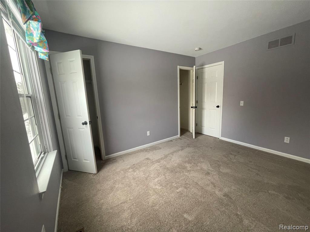 45225 Yorkshire Drive, Novi, MI — Photo 25