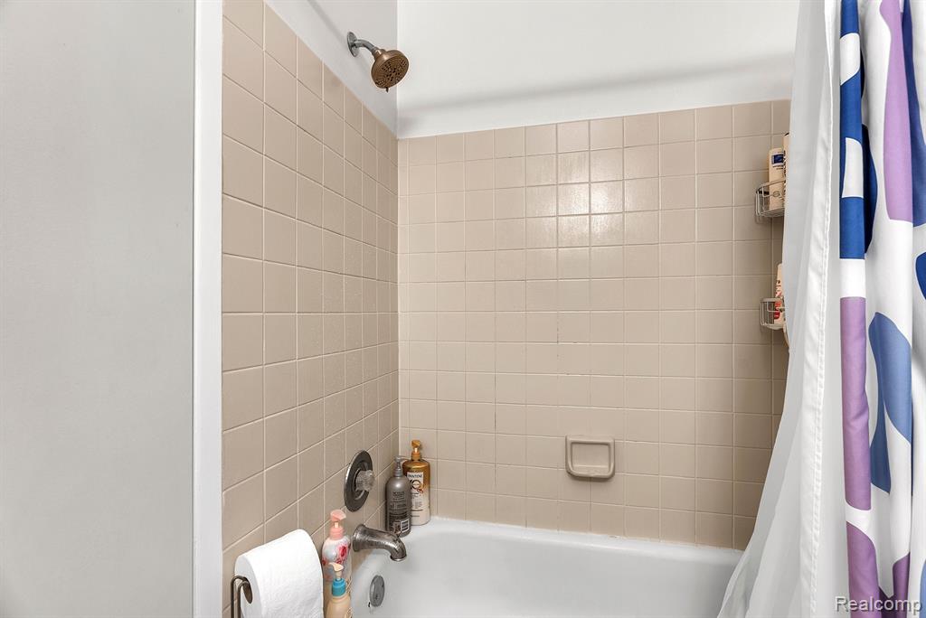 470 Baldwin Avenue, 31, Rochester, MI 48307 — Photo 21