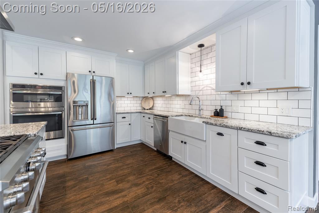 9555 Island Drive, Grosse Ile, MI 48138 — Photo 10
