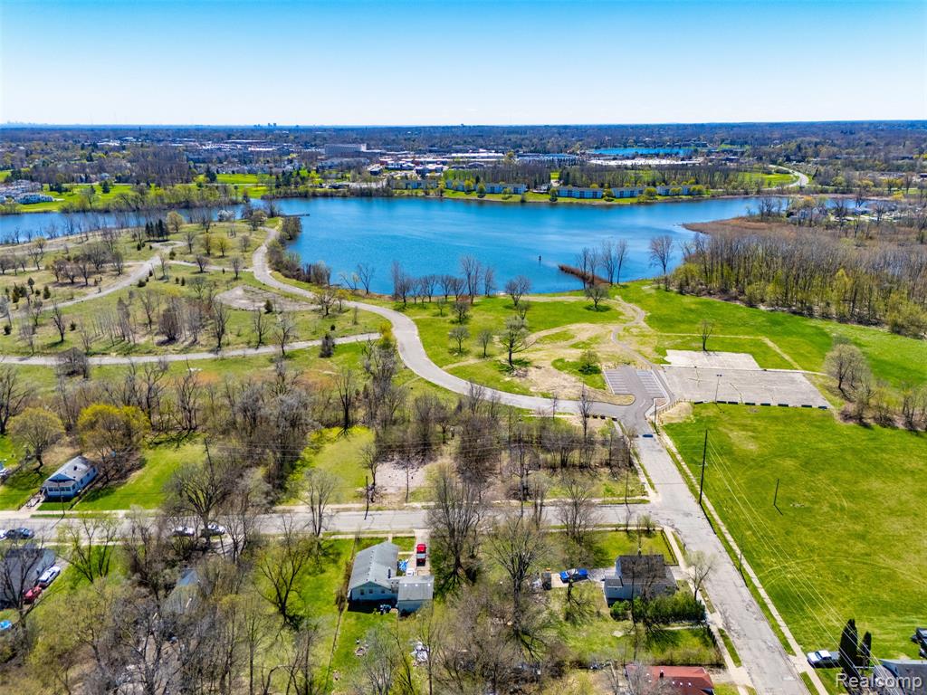 91 Lake Street, Pontiac, MI 48341 — Photo 10
