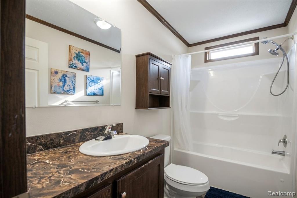 29400 Meadow, Gibraltar, MI — Photo 15