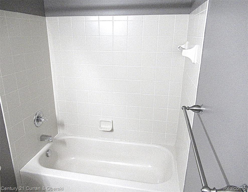 16815 Dover Drive, 146, Northville, MI 48168 — Photo 12