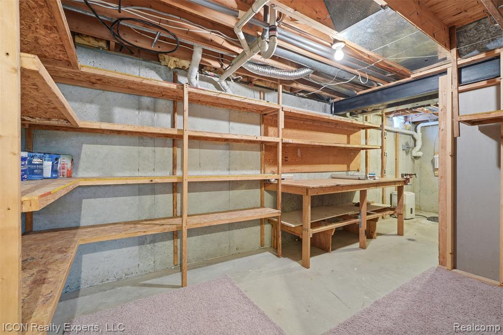 6541 Springfield Lane, Clarkston, MI — Photo 27