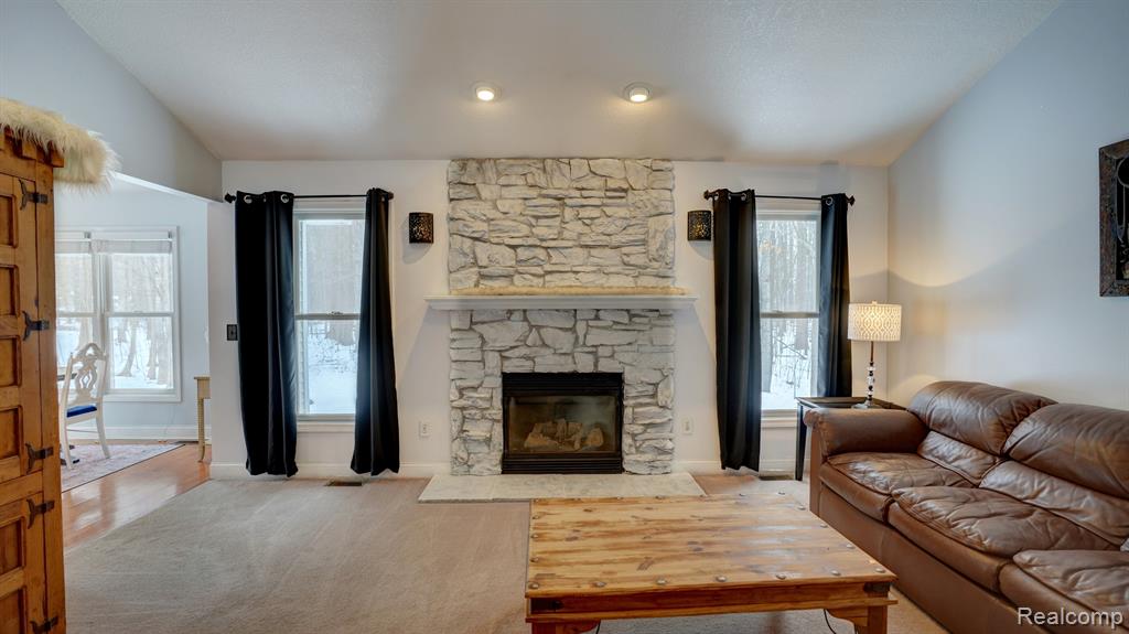 9270 OAKVIEW Drive, Swartz Creek, MI 48473 — Photo 17