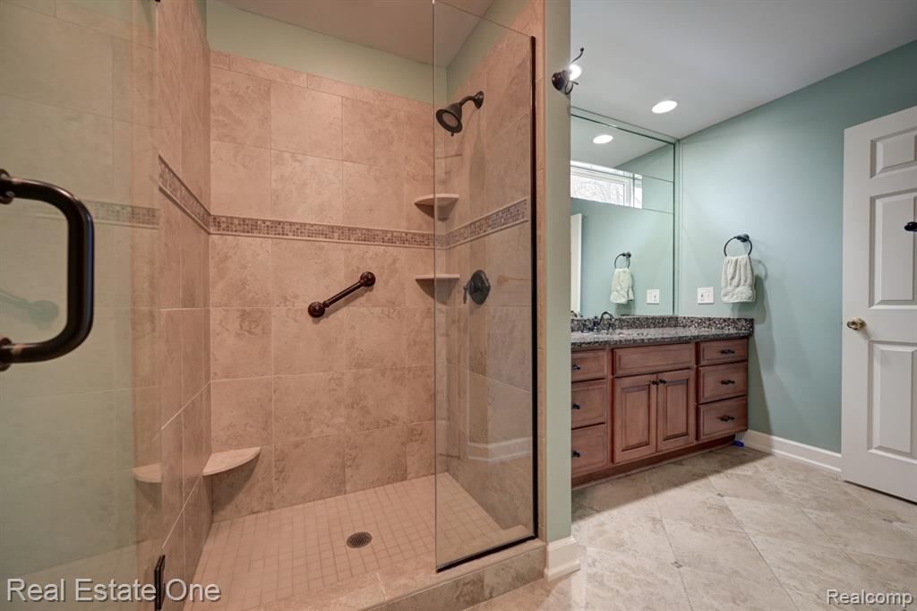 6564 Summit Ridge, Clarkston, MI — Photo 23