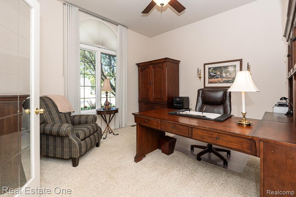 6615 Chatham Circle, Rochester Hills, MI 48306 — Photo 8