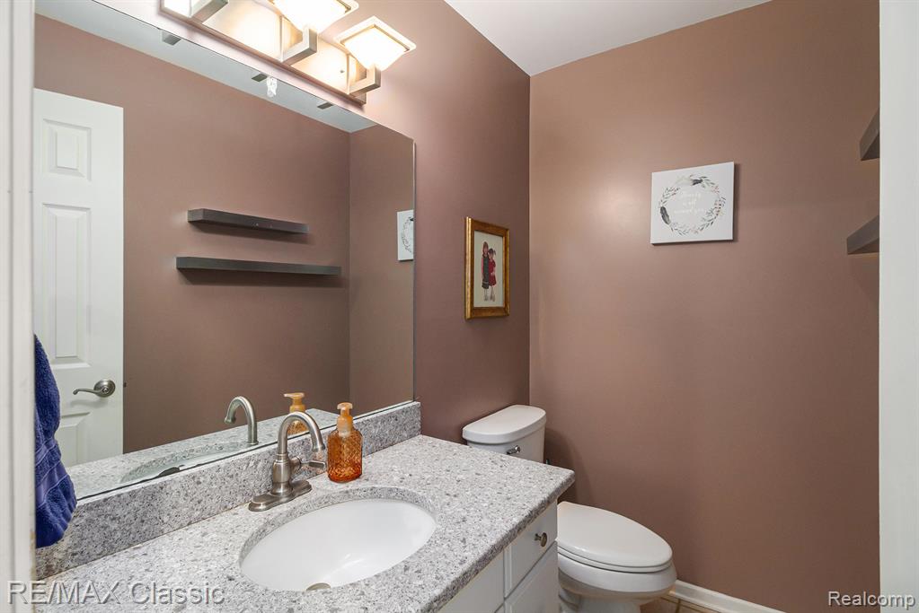 4020 Pine Ridge Court, Fenton, MI 48430 — Photo 13