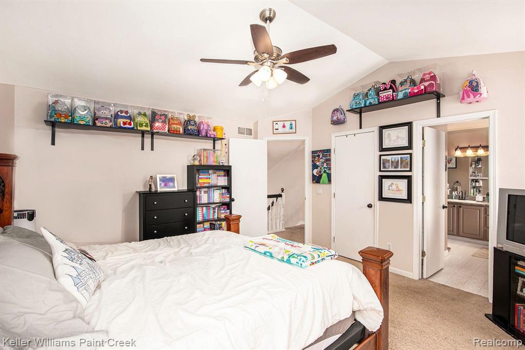 536 Thornehill Trail, Oxford, MI 48371 — Photo 12