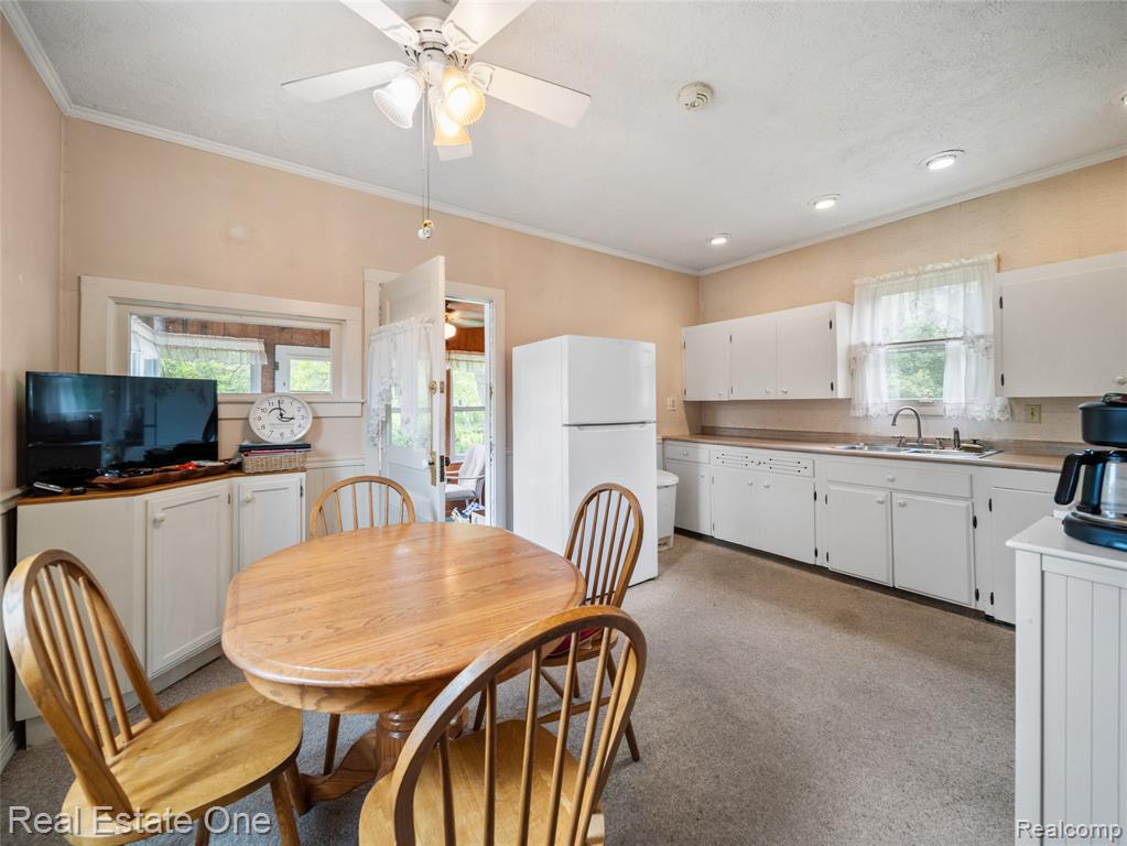 4730 Golf Club Road, Howell, MI 48843 — Photo 9