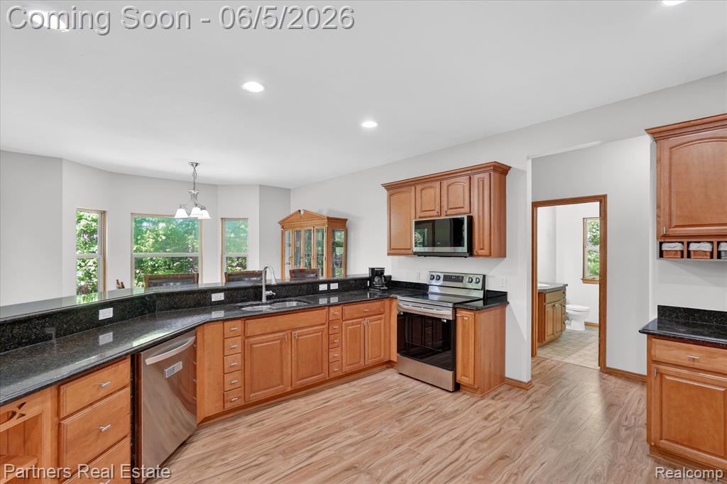 4053 Rolling Acres Drive, Hartland, MI 48353 — Photo 15