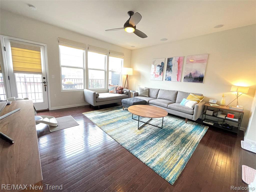 44600 ELLERY Lane, Novi, MI — Photo 2