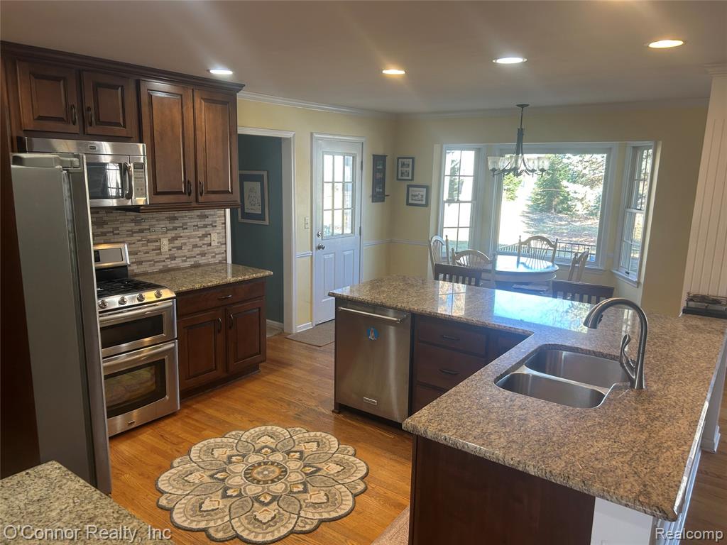 720 Arlington Circle, Marysville, MI 48040 — Photo 9