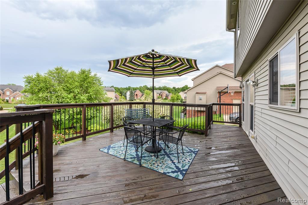 58724 Carriage Lane, South Lyon, MI 48178 — Photo 30