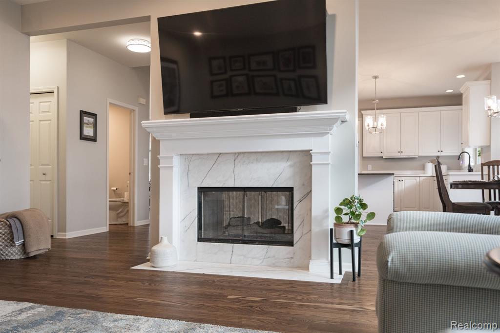 6751 Berry Pointe Drive, Clarkston, MI 48348 — Photo 24