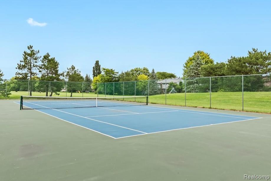 45900 Gainsborough Drive, Canton, MI 48187 — Photo 45