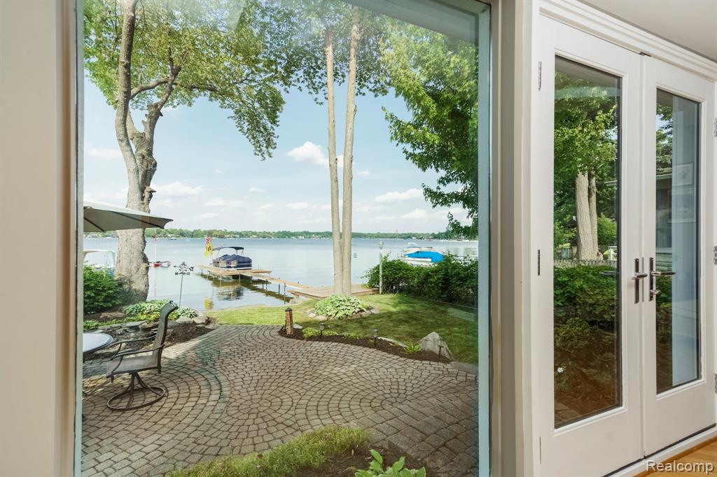 775 Lyle Drive, Waterford, MI 48327 — Photo 28