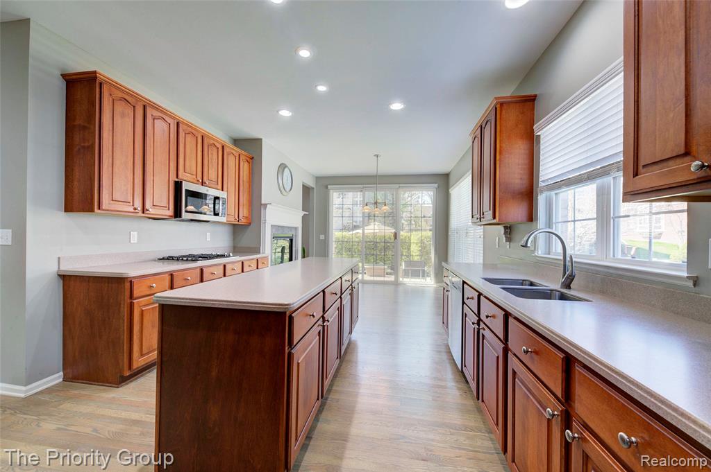 6083 Village Court, Clarkston, MI — Photo 22