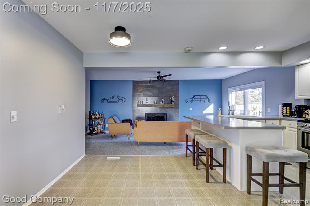 583 Manchester Street, Madison Heights, MI 48071 — Photo 7