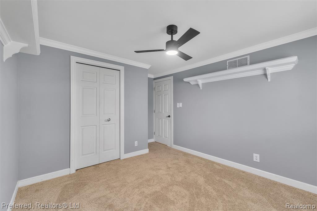 9366 Wild Oaks Circle, South Lyon, MI 48178 — Photo 25