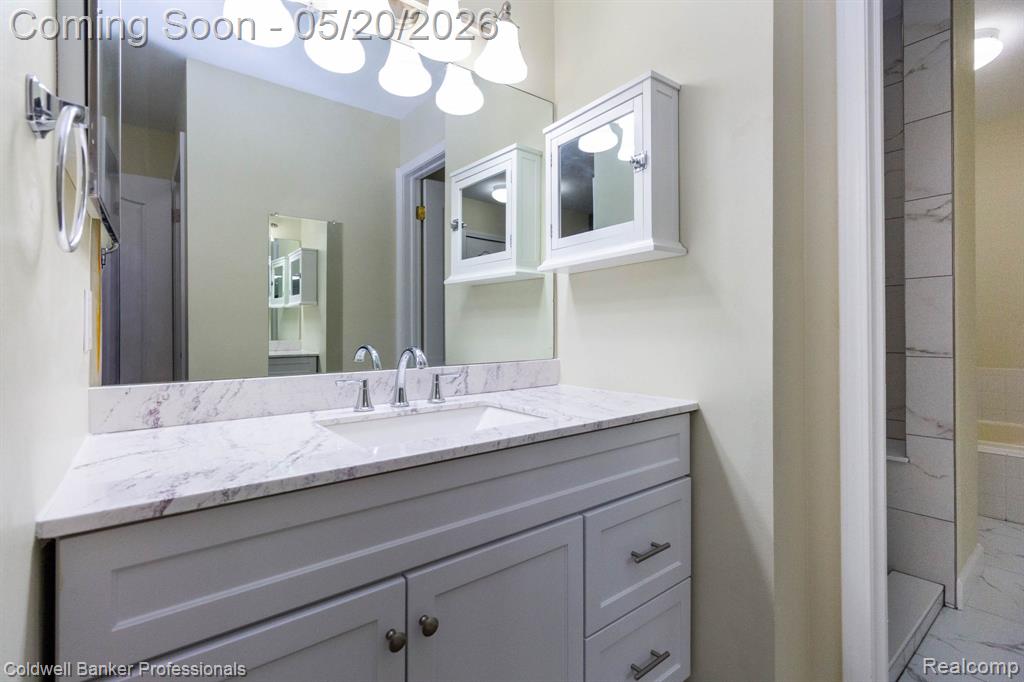 1093 Fairways Boulevard, Troy, MI 48085 — Photo 21