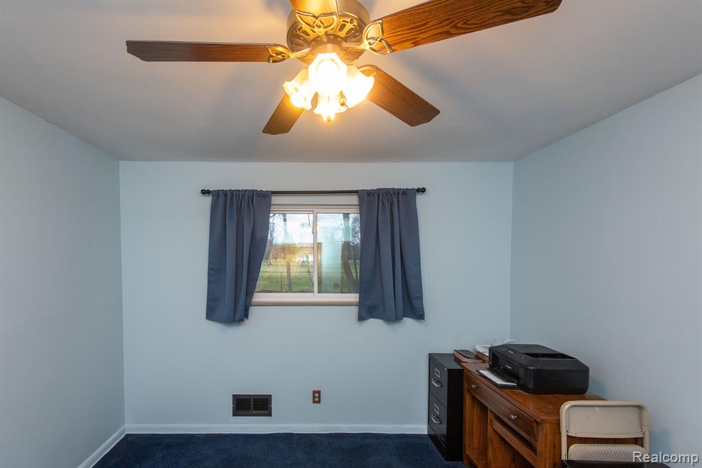 6226 GOLFVIEW Drive, Burton, MI 48509 — Photo 61