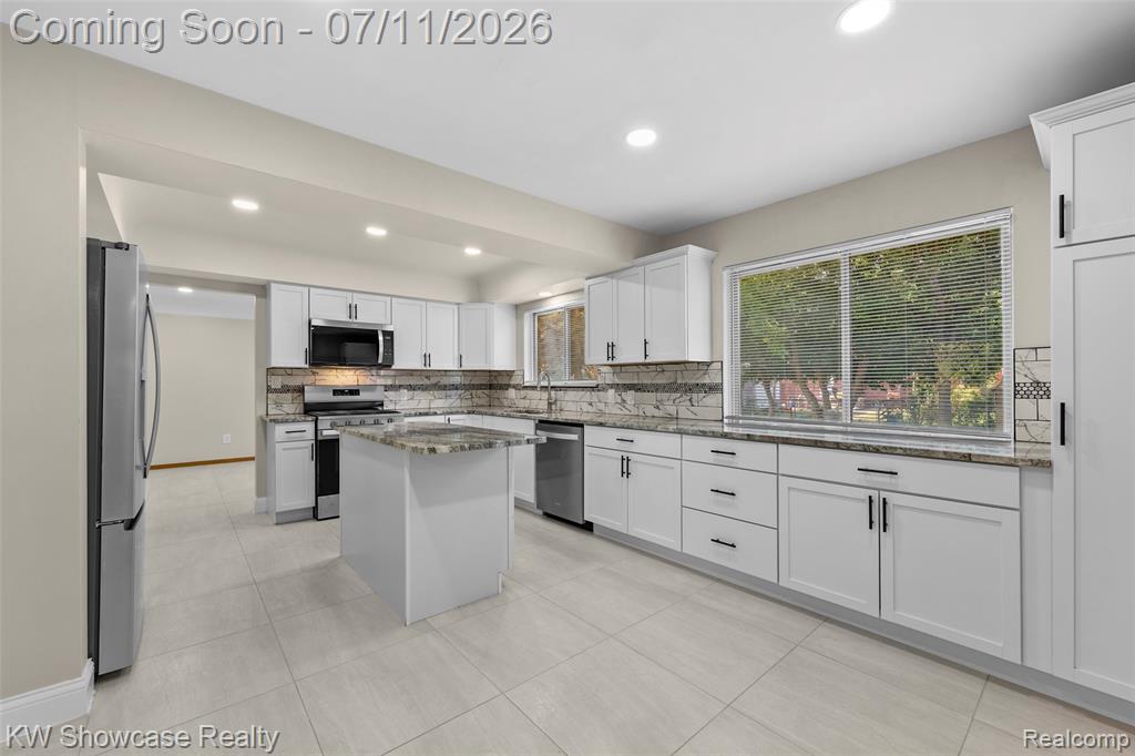 8362 Sunburst, Center Line, MI 48015 — Photo 18